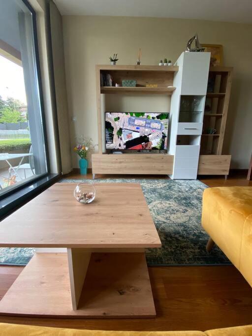 Lovely And Quiet Flat Wmn15 With Terrace/Pool Varna Exterior foto